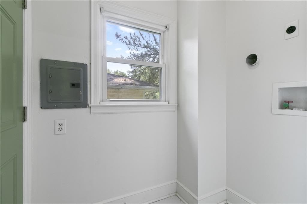 3 bedroom, 2 bathroom, 1,148 sq ft single family residence for sale at 1707 Mckenzie Drive, Decatur, GA 30032 — photo 9