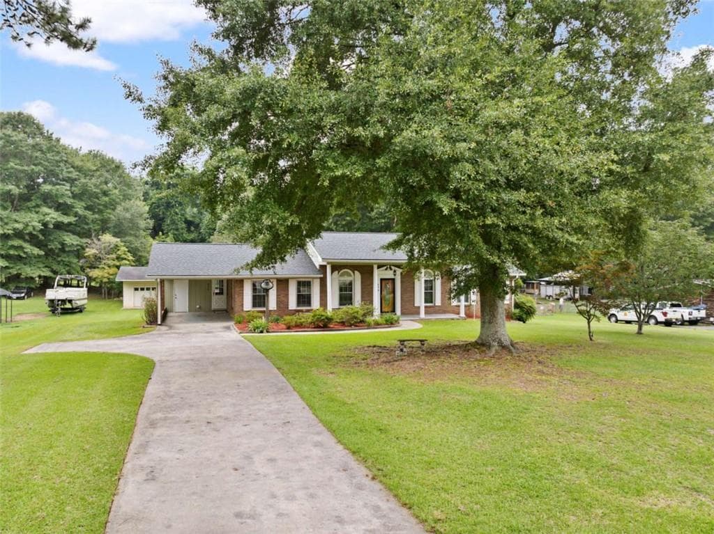 3 bedroom, 2 bathroom, 1,629 sq ft single family residence under contract at 576 Reeceburg Road, Silver Creek, GA 30173 — photo 2