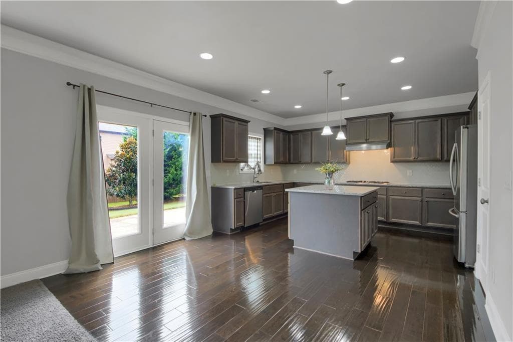 5 bedroom, 3 bathroom, 2,746 sq ft single family residence for rent at 551 Wagon Hill Lane, Sugar Hill, GA 30518 for $3,000 a month — photo 9
