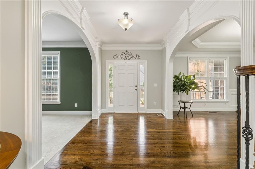 6 bedroom, 5 bathroom, 5,255 sq ft single family residence for sale at 5680 Cascade Trail, Cumming, GA 30040 — photo 6