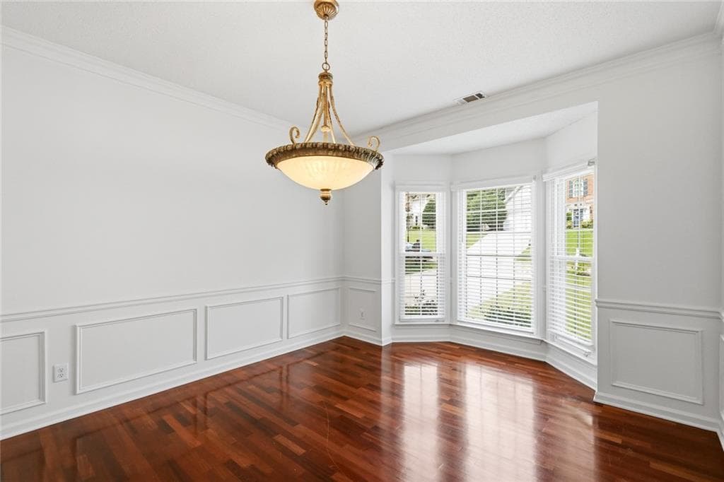 5 bedroom, 4 bathroom, 3,686 sq ft single family residence for sale at 2150 Pendleton Place, Suwanee, GA 30024 — photo 6