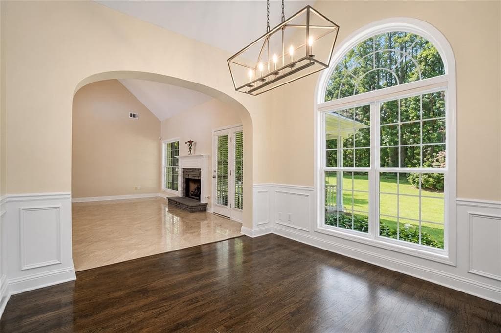 3 bedroom, 3 bathroom, 2,192 sq ft single family residence under contract at 2591 Chipping Court, Villa Rica, GA 30180 — photo 9
