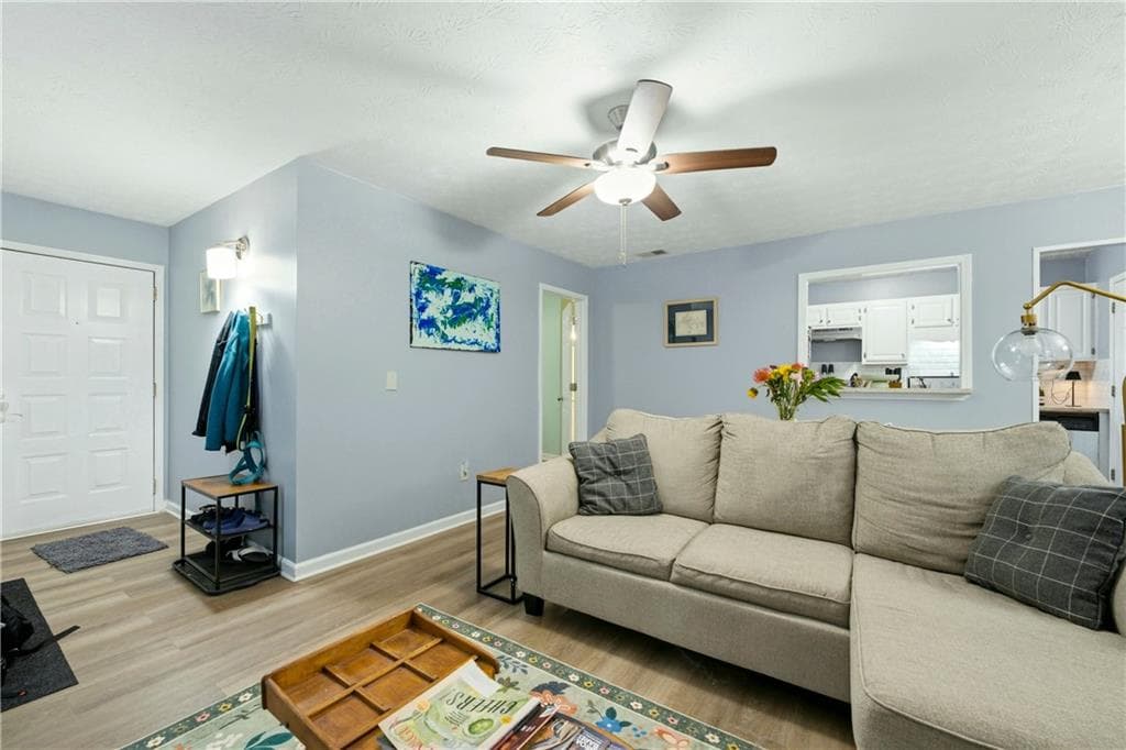 2 bedroom, 2 bathroom, 1,182 sq ft condominium for sale at 4097 Woodridge Way, Tucker, GA 30084 — photo 5