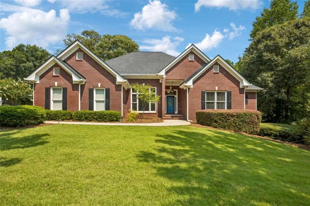 3 bedroom, 4 bathroom, 2,808 sq ft single family residence for sale at 1416 Arblay Place, Loganville, GA 30052 — photo 3