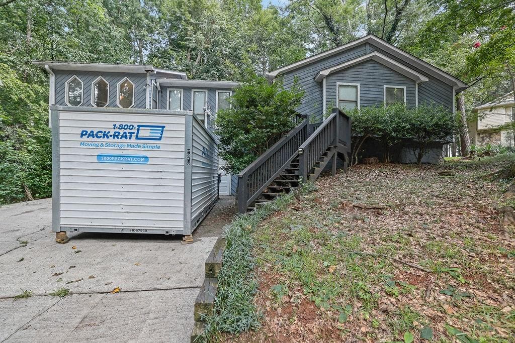 3 bedroom, 2 bathroom, 2,552 sq ft single family residence for sale at 2721 Pine Cone Lane, Duluth, GA 30096 — photo 3