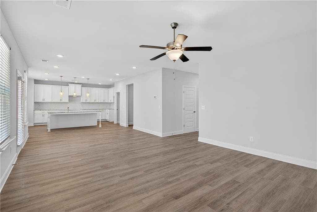 4 bedroom, 4 bathroom, 2,344 sq ft single family residence for sale at 476 Lawson Drive, Mansfield, GA 30055 — photo 8