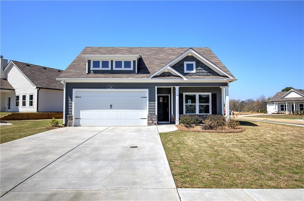 3 bedroom, 3 bathroom, 2,024 sq ft single family residence for sale at 200 Daisy Court, Cartersville, GA 30121