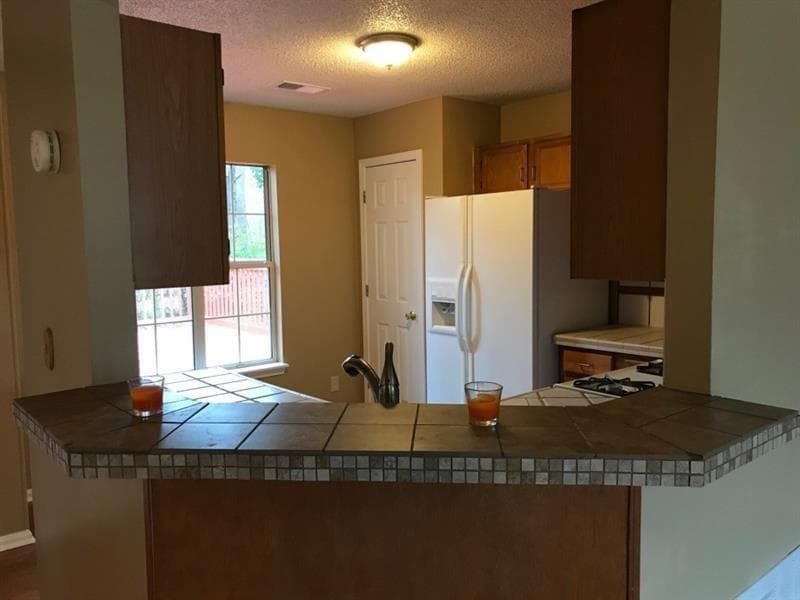 3 bedroom, 3 bathroom, 1,575 sq ft single family residence for rent at 2989 Garland Drive, Marietta, GA 30008 for $2,000 a month — photo 5