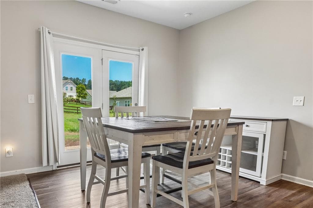 3 bedroom, 2 bathroom, 1,862 sq ft single family residence for sale at 24 Elm Lane, Villa Rica, GA 30180 — photo 4