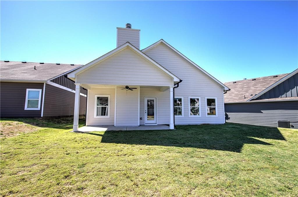 3 bedroom, 3 bathroom, 2,025 sq ft single family residence for sale at 141 Sunflower Circle, Cartersville, GA 30121 — photo 6
