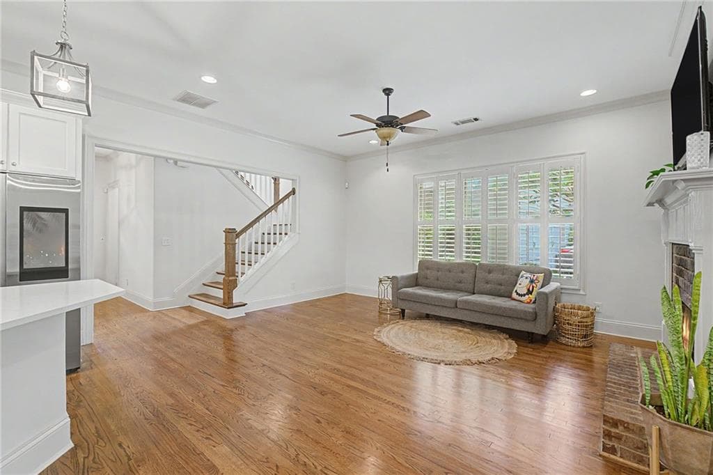 4 bedroom, 4 bathroom, 2,623 sq ft single family residence for sale at 3241 Adams Street, Atlanta, GA 30337 — photo 4