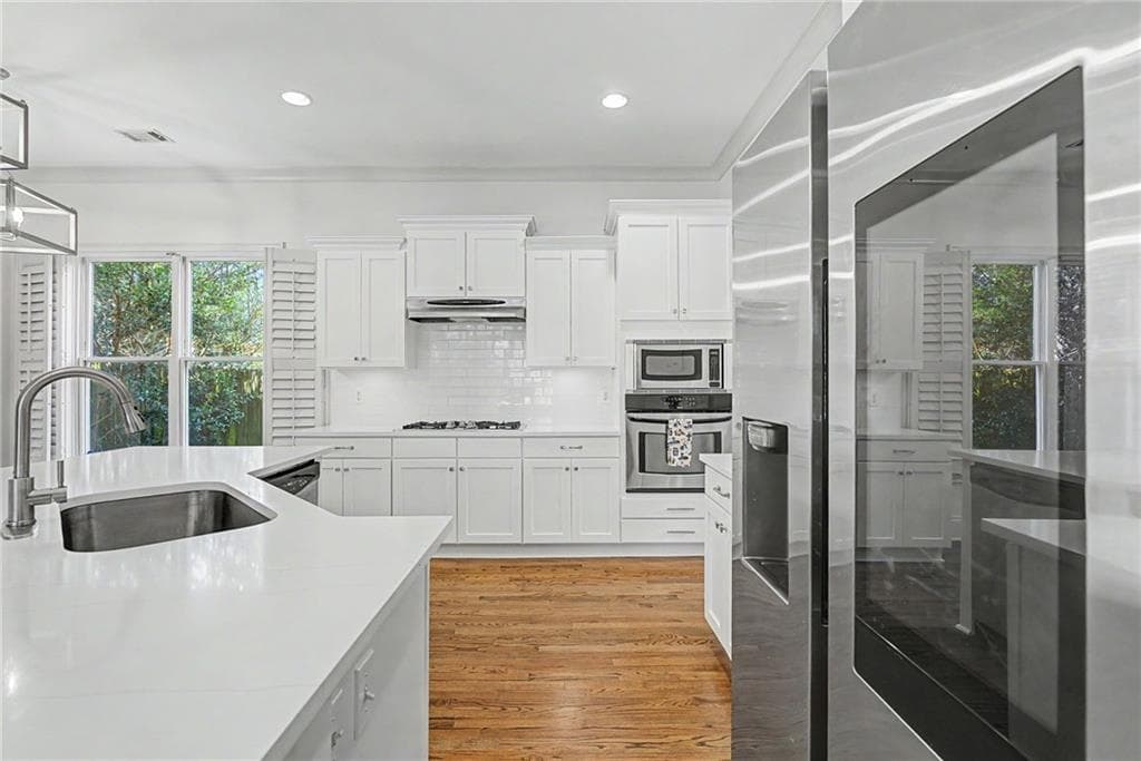 4 bedroom, 4 bathroom, 2,623 sq ft single family residence for sale at 3241 Adams Street, Atlanta, GA 30337 — photo 6