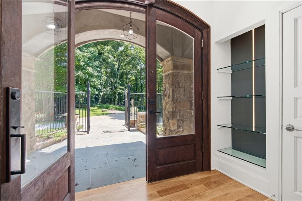7 bedroom, 7 bathroom, 5,400 sq ft single family residence for sale at 4039 Tall Pine Drive, Marietta, GA 30062 — photo 8