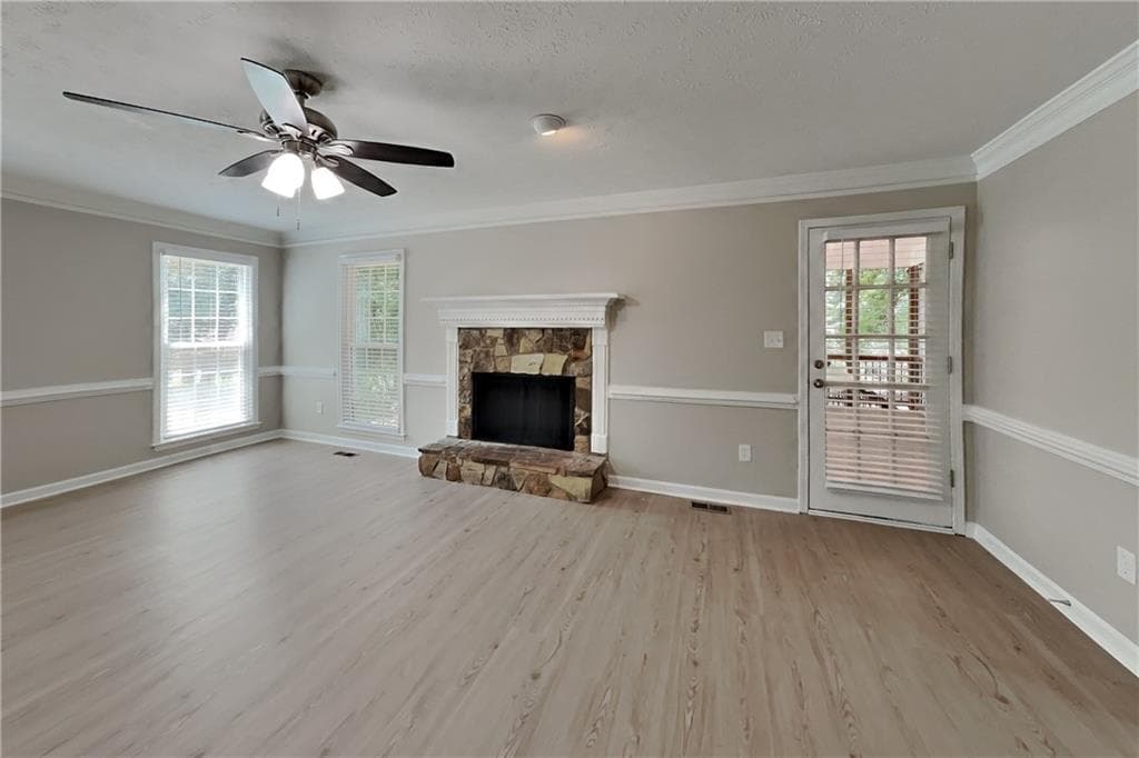 4 bedroom, 3 bathroom, 2,285 sq ft single family residence for rent at 385 Deerwood Drive, Suwanee, GA 30024 for $2,400 a month — photo 3