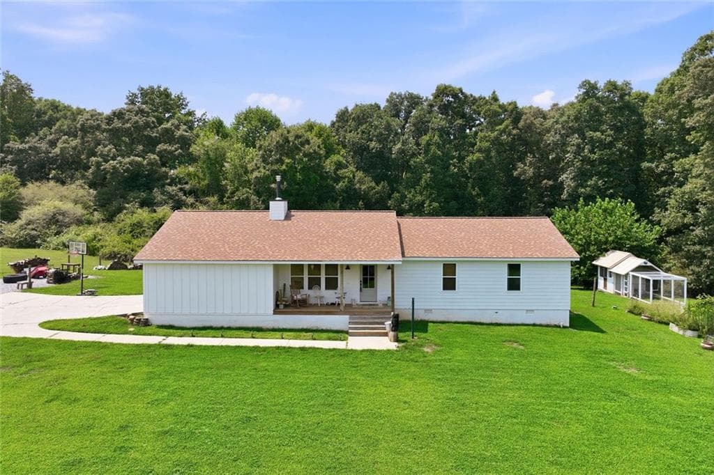 3 bedroom, 2 bathroom, 1,995 sq ft single family residence under contract at 5545 Odum Smallwood Road, Gainesville, GA 30506 — photo 3