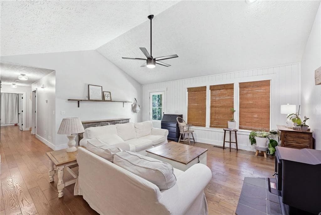 3 bedroom, 2 bathroom, 1,995 sq ft single family residence under contract at 5545 Odum Smallwood Road, Gainesville, GA 30506 — photo 8