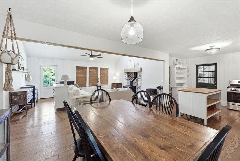 3 bedroom, 2 bathroom, 1,995 sq ft single family residence under contract at 5545 Odum Smallwood Road, Gainesville, GA 30506 — photo 10