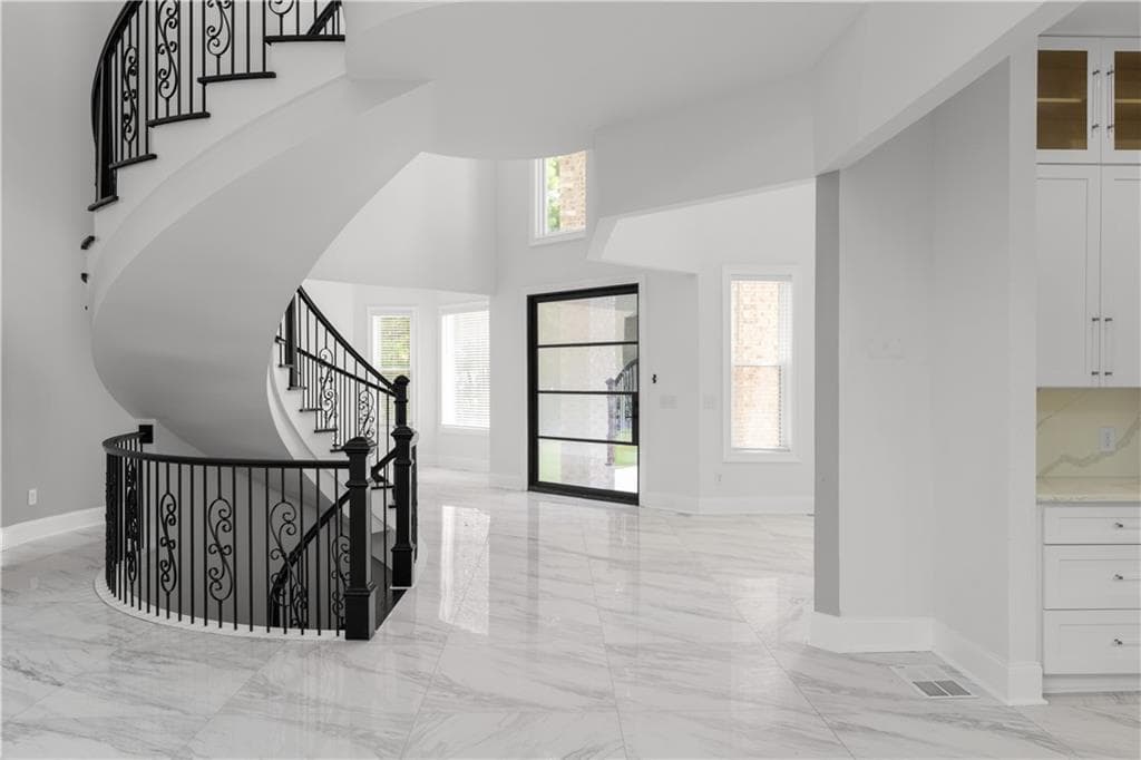 5 bedroom, 6 bathroom, 4,259 sq ft single family residence under contract at 381 Vicki Lane, Stockbridge, GA 30281 — photo 5