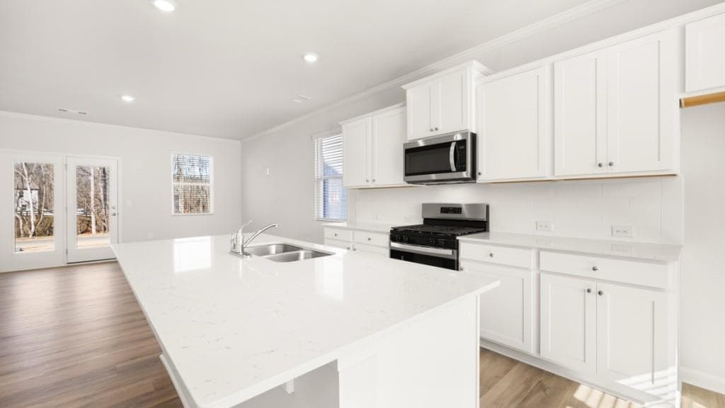 4 bedroom, 3 bathroom, 2,398 sq ft single family residence for sale at 65 King Village, Braselton, GA 30517 — photo 9