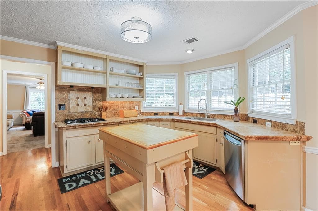 4 bedroom, 3 bathroom, 2,484 sq ft single family residence for sale at 1575 Thoreau Drive, Suwanee, GA 30024 — photo 10