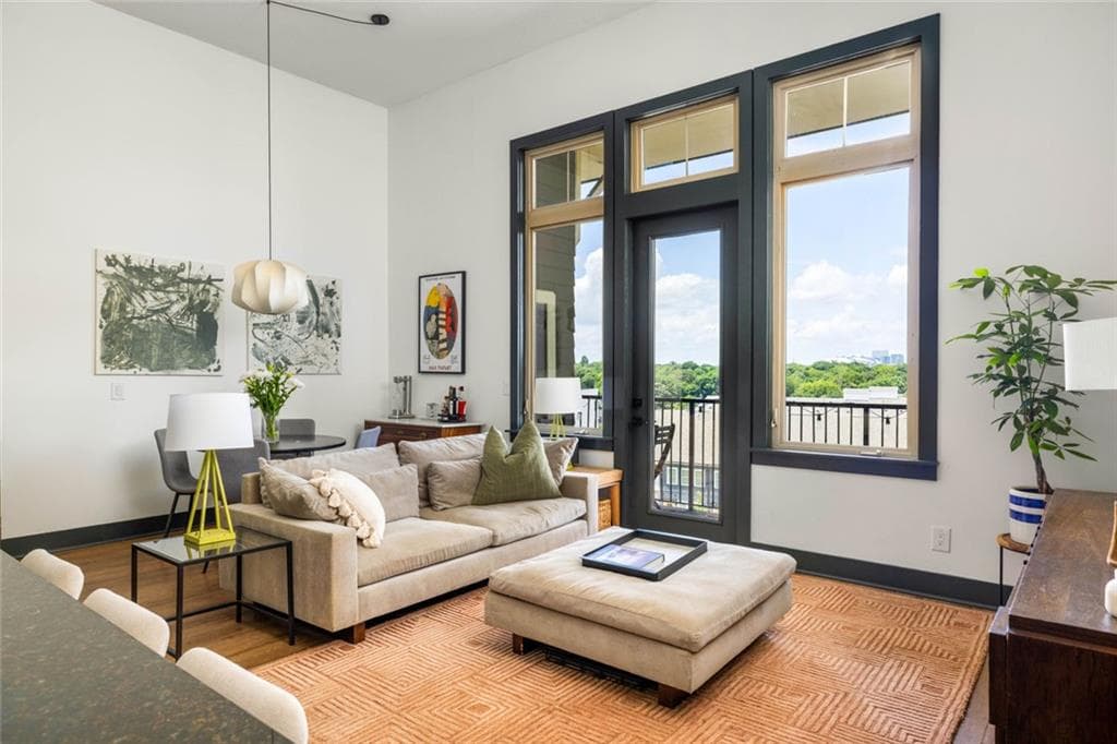 1 bedroom, 1 bathroom, 903 sq ft condominium under contract at 1195 Milton Terrace #4406, Atlanta, GA 30315 — photo 3