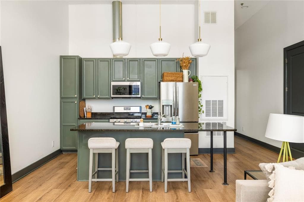 1 bedroom, 1 bathroom, 903 sq ft condominium under contract at 1195 Milton Terrace #4406, Atlanta, GA 30315 — photo 8