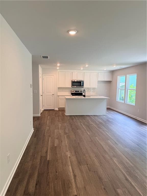 4 bedroom, 4 bathroom, 2,008 sq ft single family residence for sale at 1100 WEDGEWOOD Drive, Atlanta, GA 30318 — photo 5