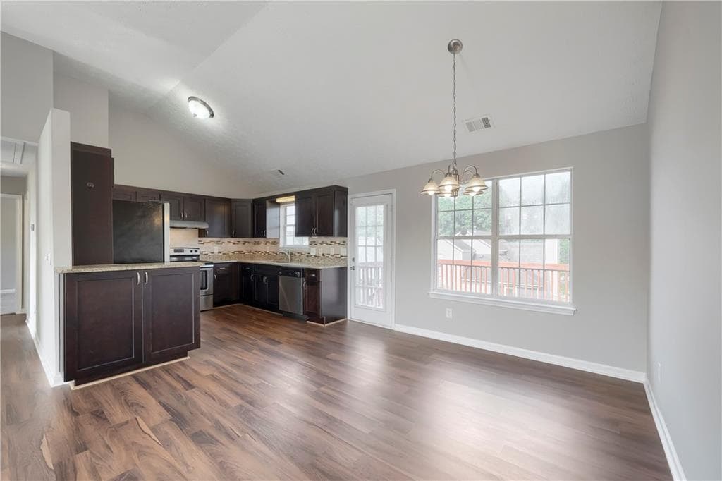 4 bedroom, 2 bathroom, 1,477 sq ft single family residence for sale at 7281 Sandpiper Way, Riverdale, GA 30274 — photo 9