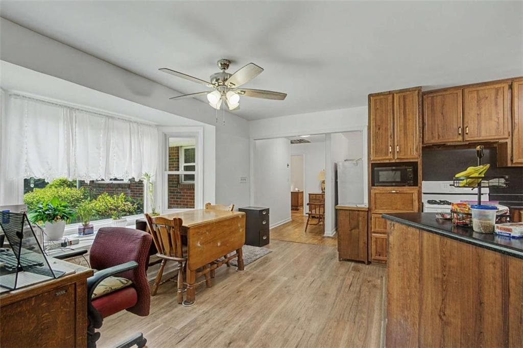 3 bedroom, 2 bathroom, 1,580 sq ft single family residence for sale at 5512 Andrew Drive, Mableton, GA 30126 — photo 8