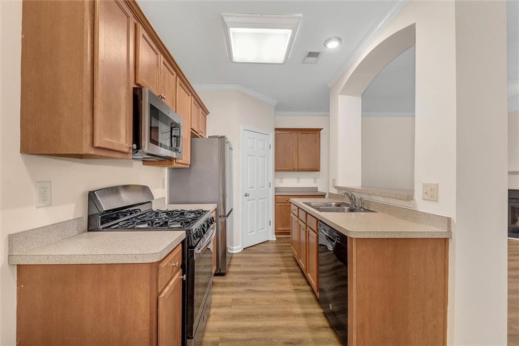 3 bedroom, 3 bathroom, 1,757 sq ft townhouse under contract at 175 Sunset Lane, Woodstock, GA 30189 — photo 6