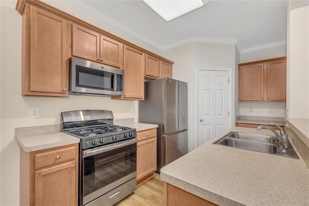 3 bedroom, 3 bathroom, 1,757 sq ft townhouse under contract at 175 Sunset Lane, Woodstock, GA 30189 — photo 7