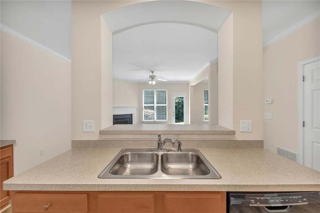 3 bedroom, 3 bathroom, 1,757 sq ft townhouse under contract at 175 Sunset Lane, Woodstock, GA 30189 — photo 10
