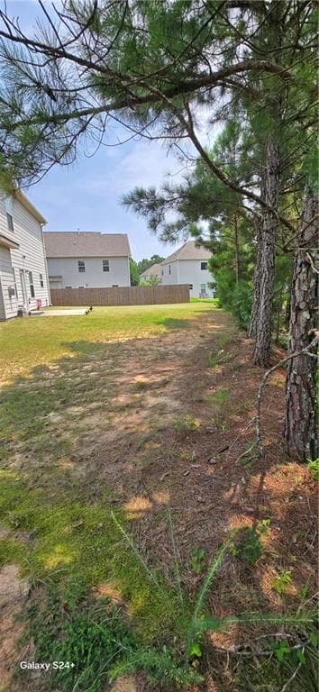 4 bedroom, 3 bathroom, 2,900 sq ft single family residence for sale at 2802 Lydias Walk, Conyers, GA 30012 — photo 4