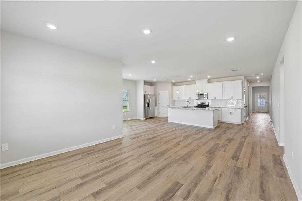 3 bedroom, 3 bathroom, 2,001 sq ft single family residence under contract at 390 Morgan Creek Road, Pendergrass, GA 30567 — photo 10