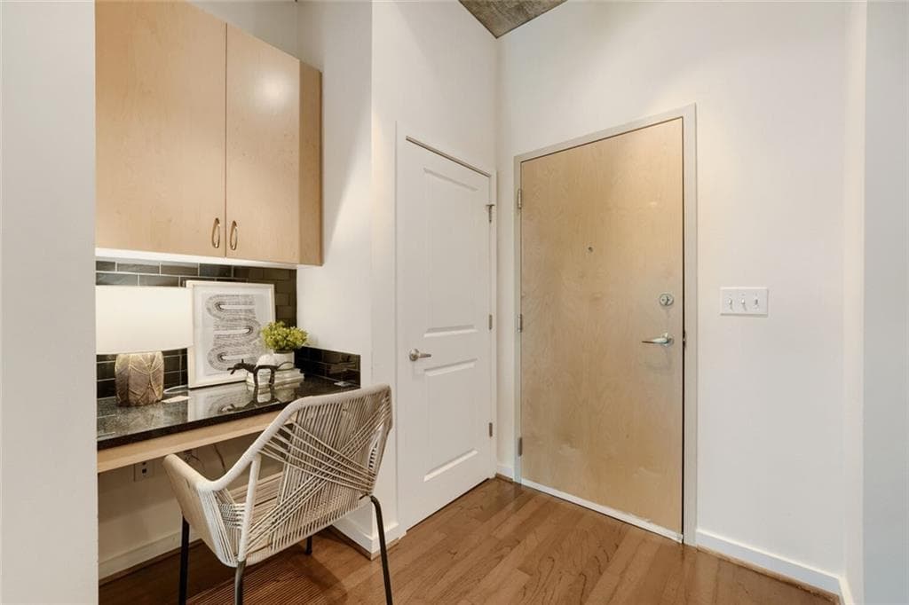 2 bedroom, 2 bathroom, 1,168 sq ft condominium for sale at 860 Peachtree Street 1701, Atlanta, GA 30308 — photo 4