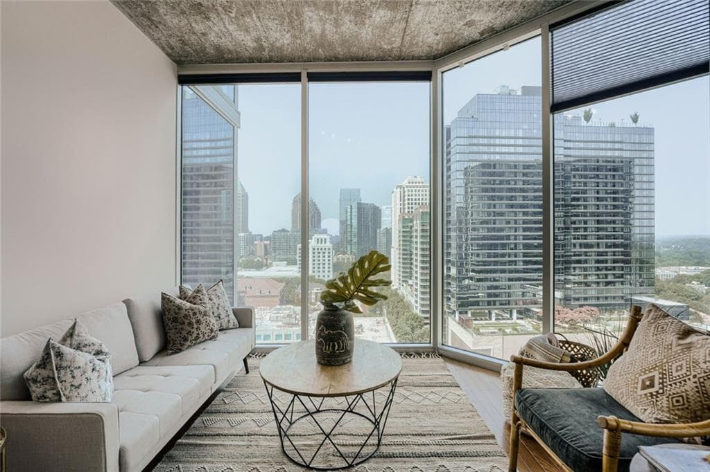 2 bedroom, 2 bathroom, 1,168 sq ft condominium for sale at 860 Peachtree Street 1701, Atlanta, GA 30308 — photo 3