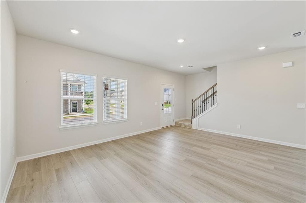 3 bedroom, 4 bathroom, 1,926 sq ft single family residence for sale at 3189 Misty Springs Path, Lawrenceville, GA 30045 — photo 9