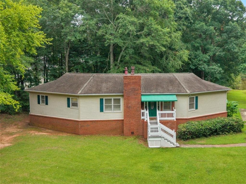 2 bedroom, 2 bathroom, 1,656 sq ft single family residence for sale at 150 Knights Circle, Covington, GA 30016 — photo 2