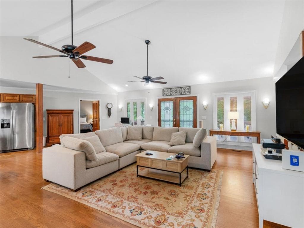 2 bedroom, 2 bathroom, 1,656 sq ft single family residence for sale at 150 Knights Circle, Covington, GA 30016 — photo 3