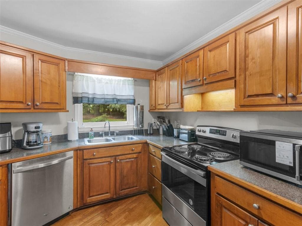 2 bedroom, 2 bathroom, 1,656 sq ft single family residence for sale at 150 Knights Circle, Covington, GA 30016 — photo 8