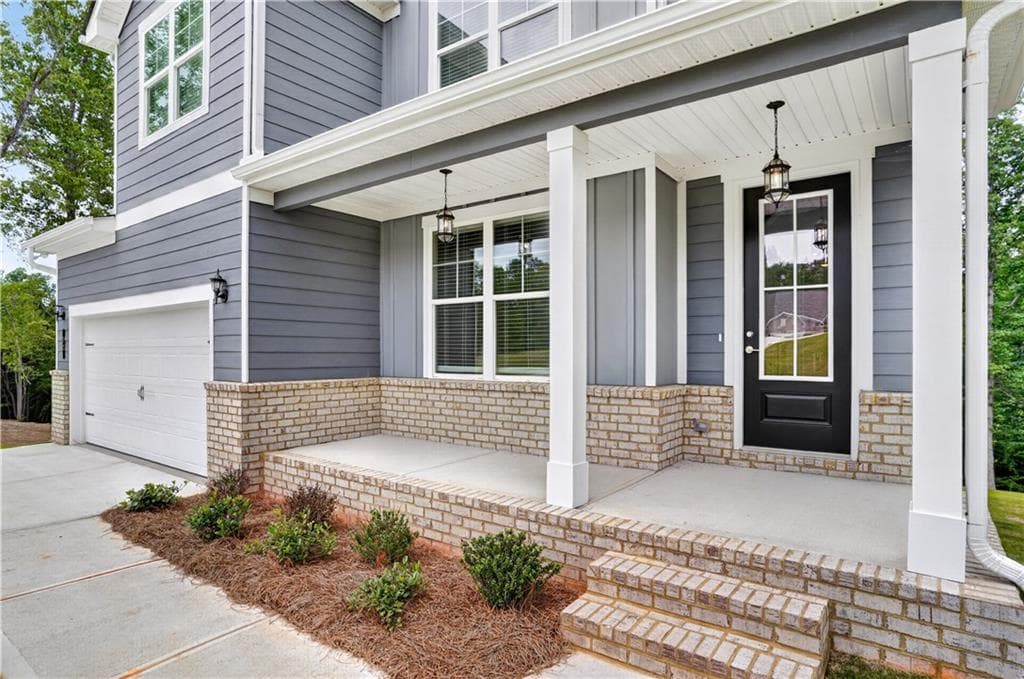 4 bedroom, 3 bathroom, 2,443 sq ft single family residence for sale at 70 Sydney Court, Mansfield, GA 30055 — photo 3