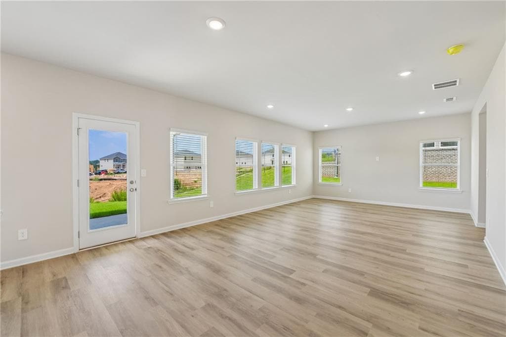 4 bedroom, 3 bathroom, 2,479 sq ft single family residence for sale at 414 Morgan Creek Road, Pendergrass, GA 30567 — photo 8