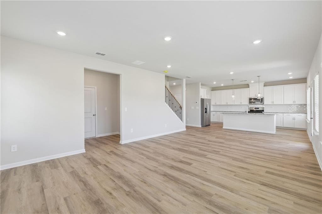 4 bedroom, 3 bathroom, 2,479 sq ft single family residence for sale at 414 Morgan Creek Road, Pendergrass, GA 30567 — photo 9