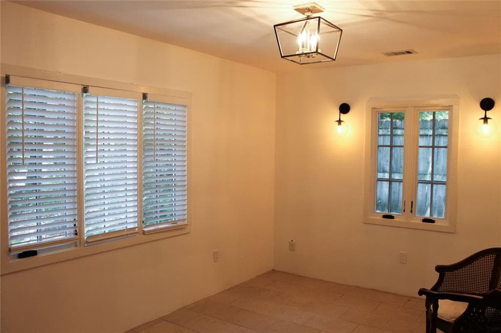 1 bathroom, 578 sq ft duplex for rent at 1205 Standard #1, Brookhaven, GA 30319 for $1,600 a month — photo 4