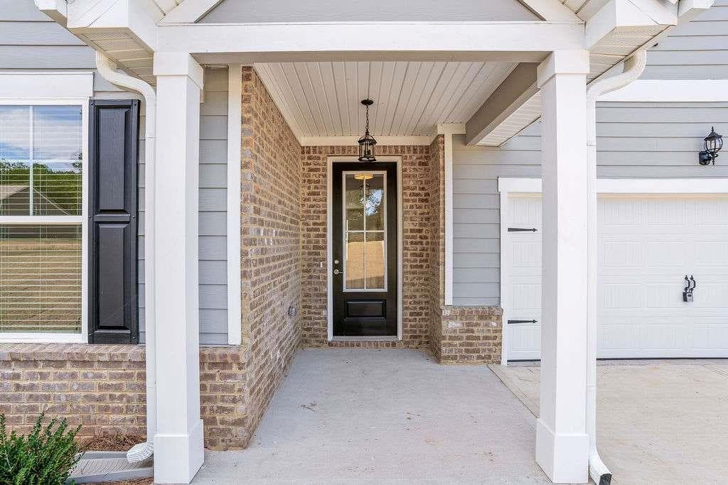 5 bedroom, 4 bathroom, 2,580 sq ft single family residence under contract at 70 Cooper Drive, Mansfield, GA 30055 — photo 3