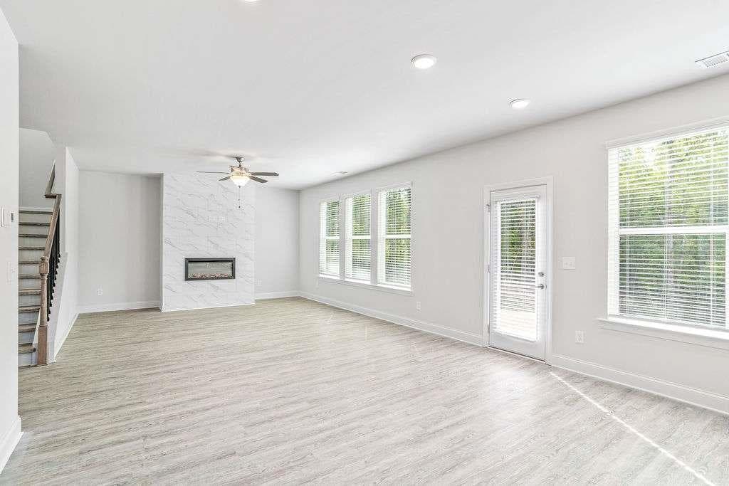 5 bedroom, 4 bathroom, 2,580 sq ft single family residence under contract at 70 Cooper Drive, Mansfield, GA 30055 — photo 6