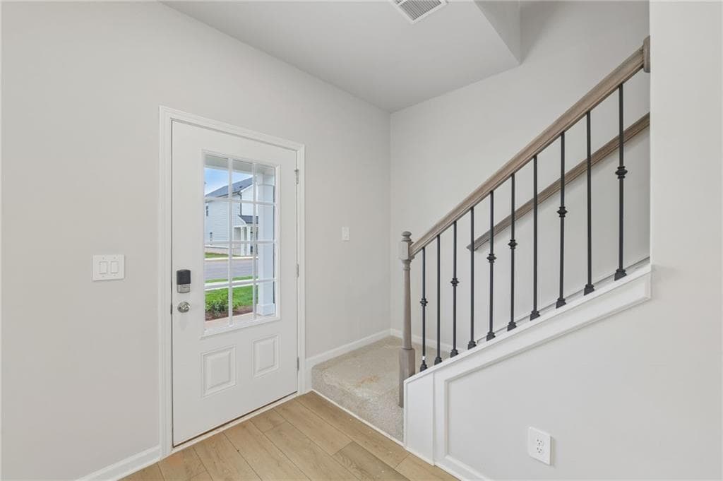3 bedroom, 4 bathroom, 1,926 sq ft single family residence under contract at 3168 Misty Springs Path, Lawrenceville, GA 30045 — photo 8