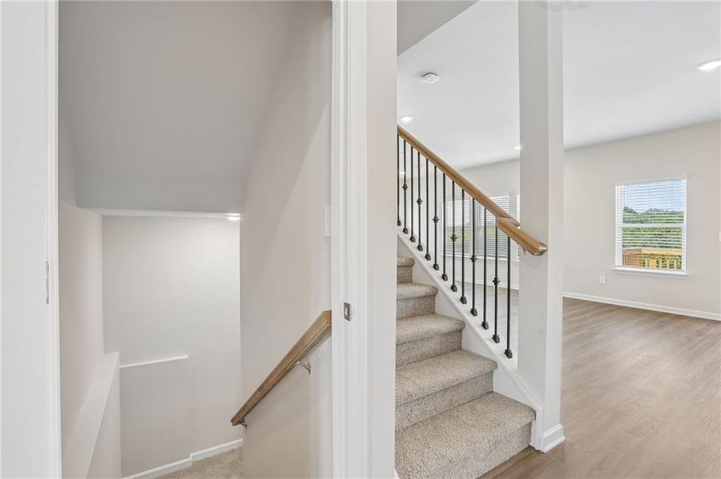 4 bedroom, 3 bathroom, 2,479 sq ft single family residence under contract at 260 Whitman Court, Dallas, GA 30132 — photo 8