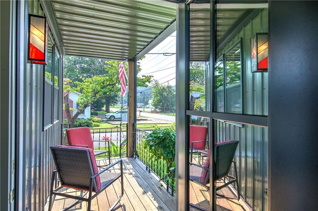 3 bedroom, 4 bathroom, 1,868 sq ft single family residence for sale at 112 Forrest Avenue, Cartersville, GA 30120 — photo 7