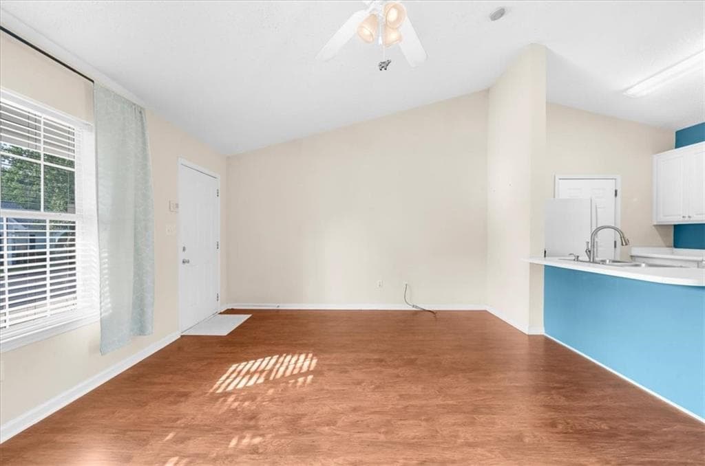 2 bedroom, 2 bathroom, 1,008 sq ft condominium for sale at 3033 Bentley Park Circle, Gainesville, GA 30504 — photo 6